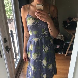 Banana Republic Size 4 Spaghetti-Strap Midi Dress